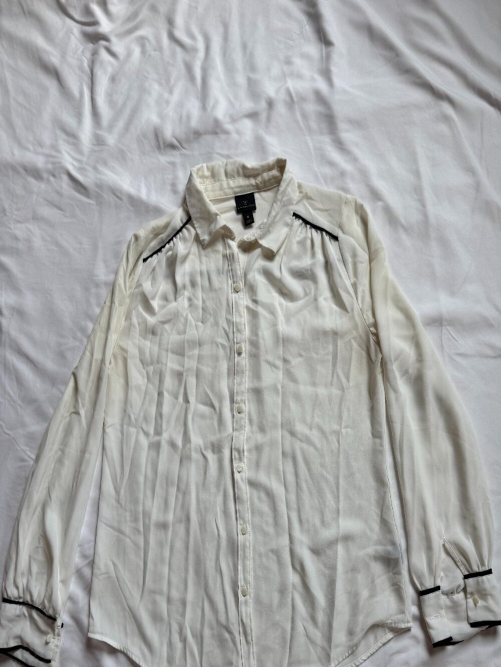 Worthington Ivory Button Front Blouse Black Trim Long Sleeve Womens Medium